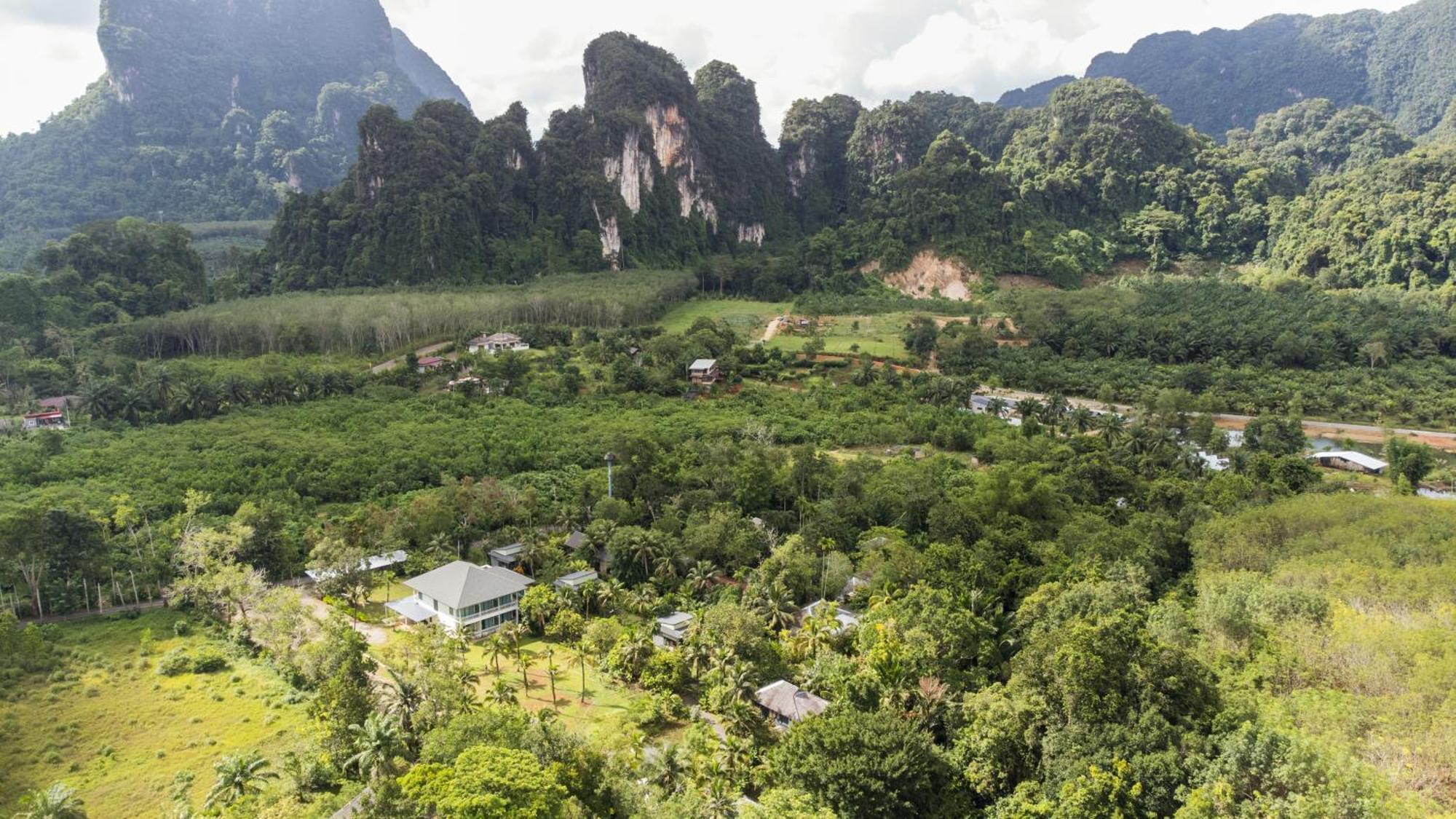 Blu Monkey Pooltara Krabi Hotel & Villas Pet Friendly Ngoại thất bức ảnh