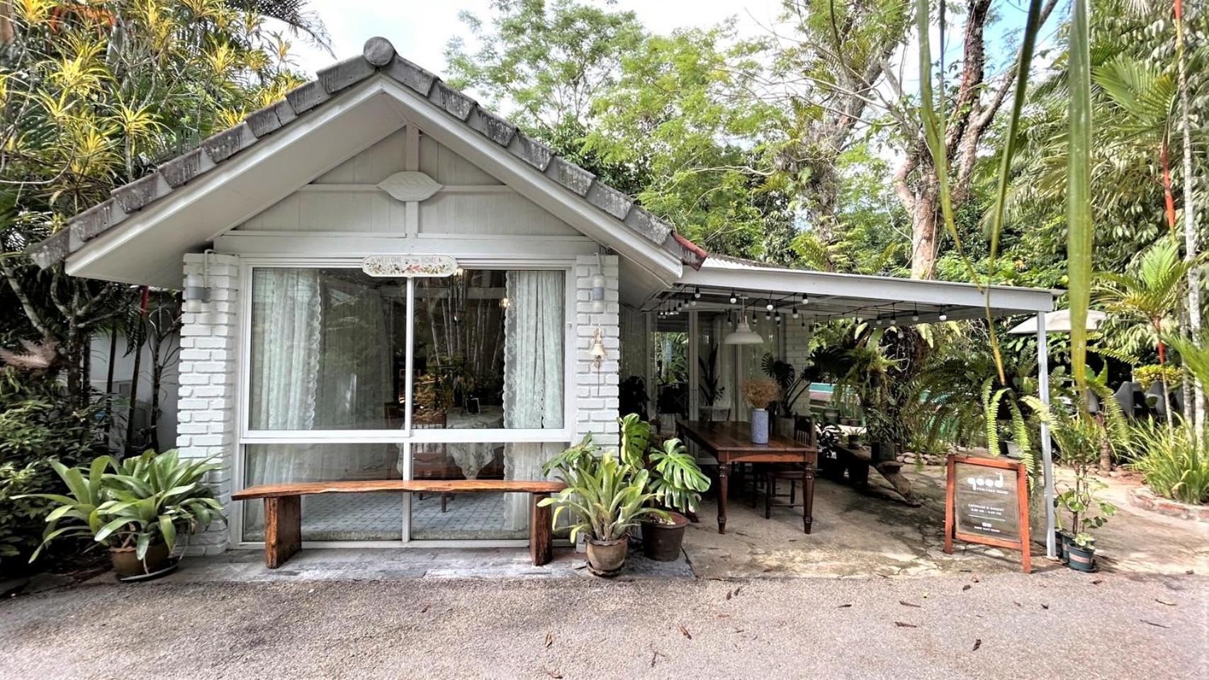 Blu Monkey Pooltara Krabi Hotel & Villas Pet Friendly Ngoại thất bức ảnh